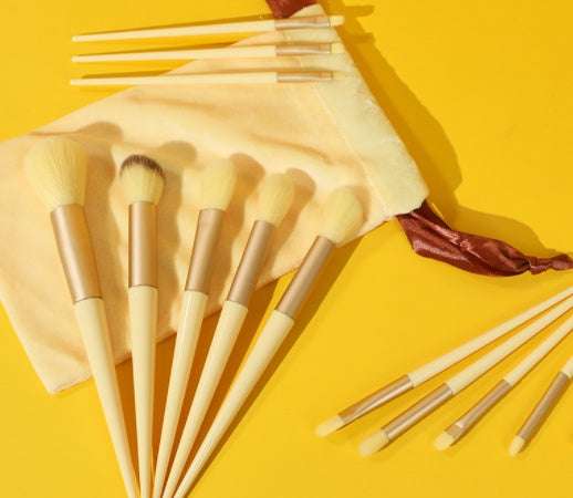 Make-Up-Pinselset aus 13 Bürsten – Perfektes Finish