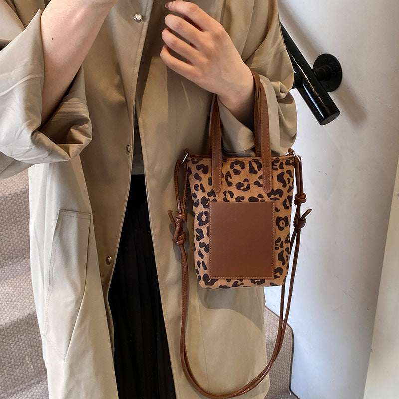 Damen Retro-Tasche im Leopard Muster