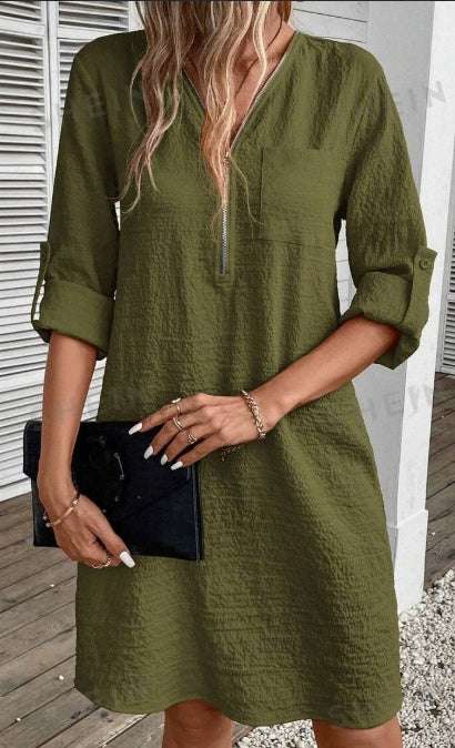 Textured Zipper Half-Buttoned1