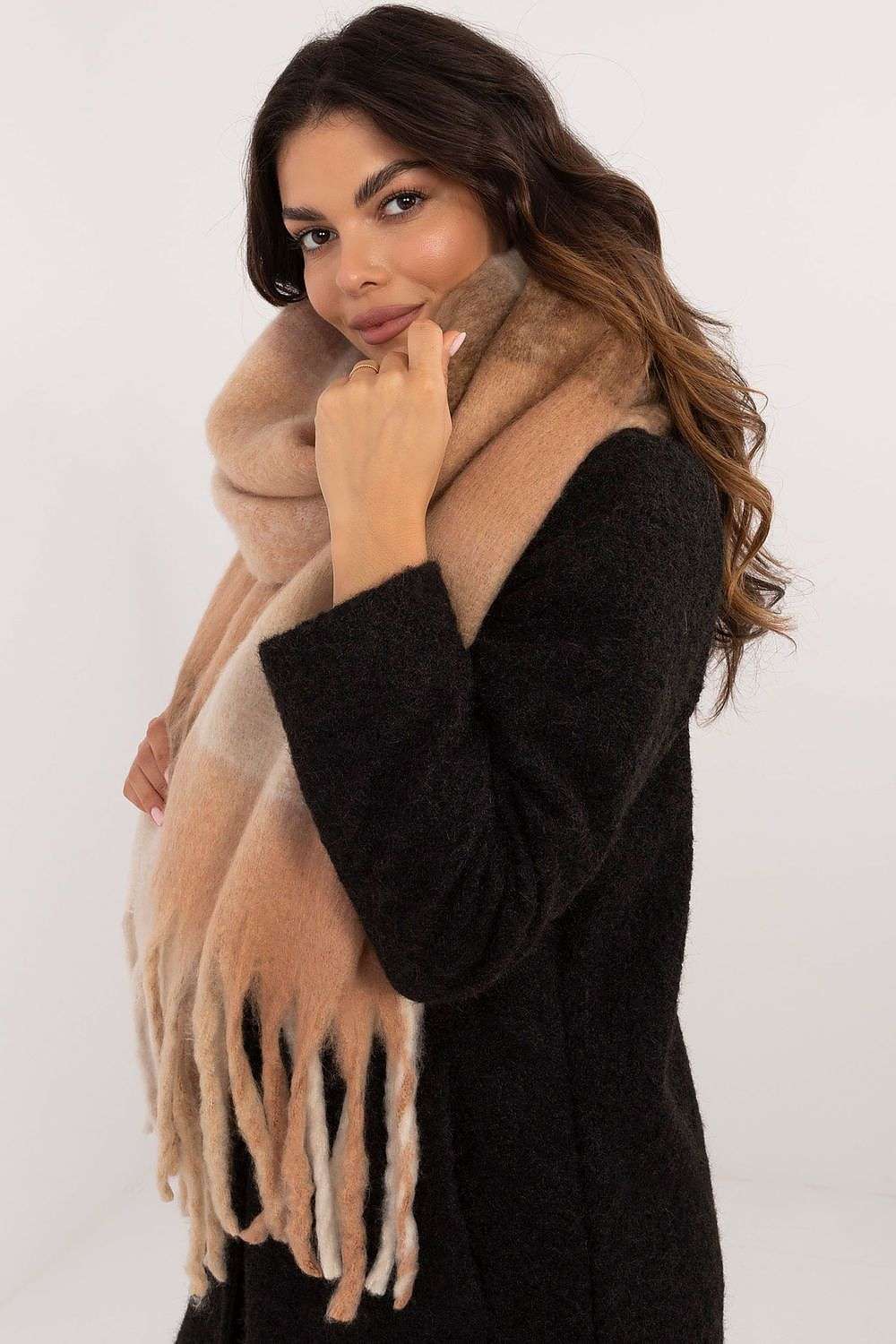 Karoschal aus Polyester 1